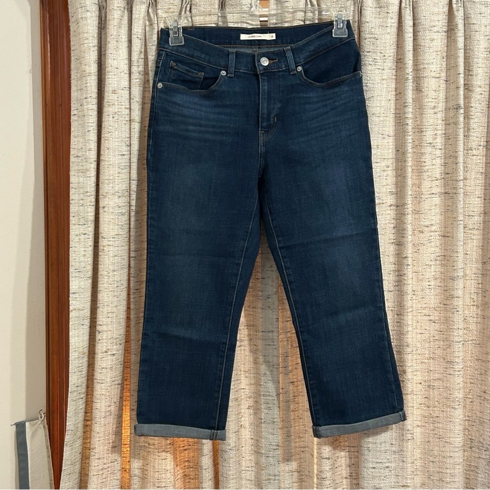 Levi’s Classic Capri Jeans - 4